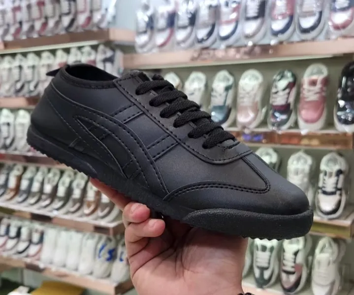 Classic Sport Sneakers – All Black (6)