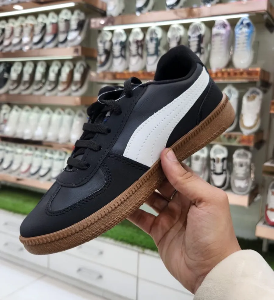 Classic Street Sneakers – Black , White and Brown (6)